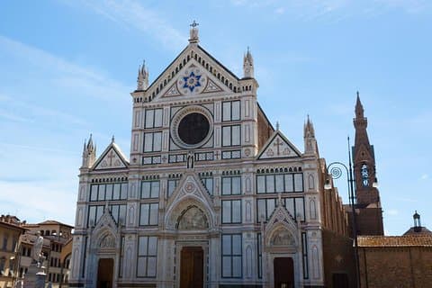 Private Guided Visit Florence's Santa Croce Basilica and Ancient Leather School