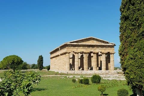 Paestum temple