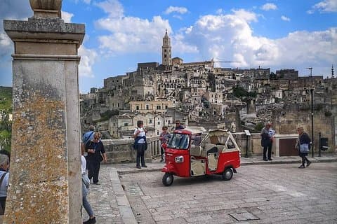 Tuk Tuk tour Matera - Panoramic tour by bee calessino