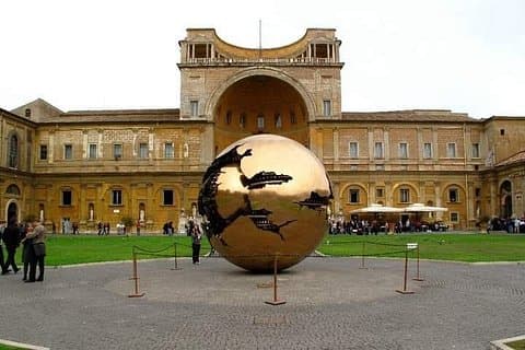 Sistine Chapel & Vatican Guided Tour with Fast track Entrance