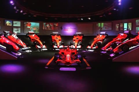 Black&Red:Lambo Museum,Ferrari Factory,Ferrari Museum,Lunch,Private transport