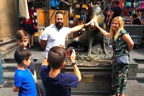 Don't forget to touch the Porcellino!