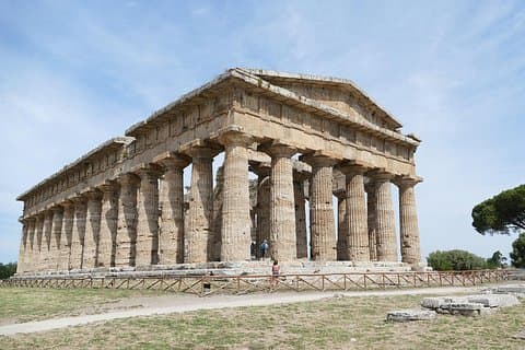 From Naples: Paestum, Mozzareffa Farm, Wine tasting and lunch