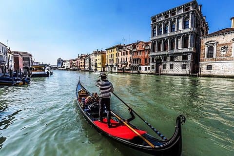 30-min Private Gondola Ride for up to 5 people