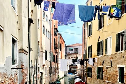 exclusive best private Venice Jewish Ghetto with Lucia tour guide