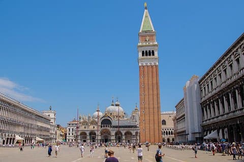 Private Venice City Tour and Gondola Ride