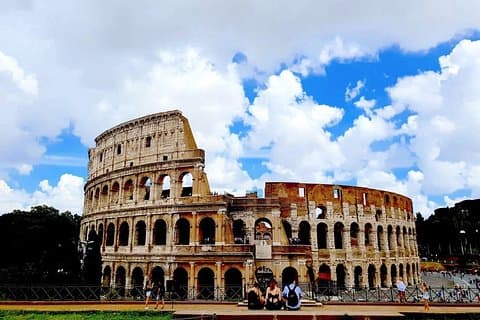 Rome: Colosseum, Roman Forum & Trajan's Market Exterior Tour