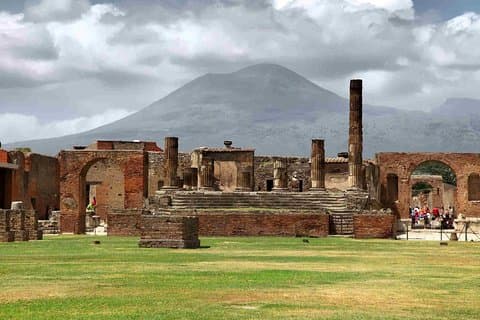 Pompei three hours with an expert guide