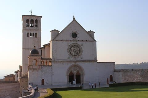 Private Transfer from Accommodation in ASSISI to Accommodation in ROME
