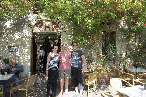 PITCURE AT BAR VITELLI