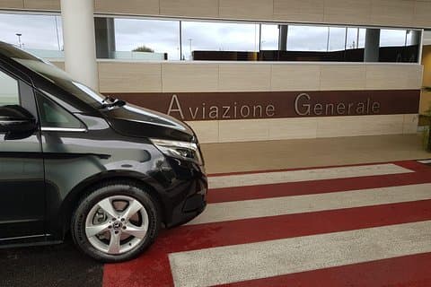 Luxury minivan, private arrivals Ciampino Airport