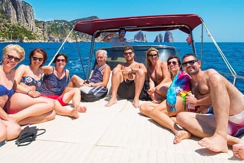Happy people, Capri