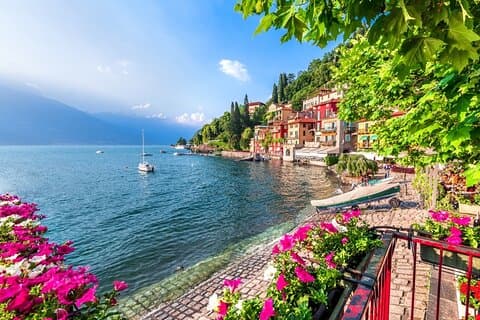 Full-Day Private Tour of Lake Como from Milan