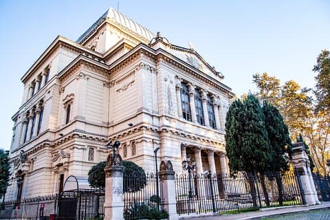 Discover the Jewish Ghetto of Rome on a Small Group Walking Tour