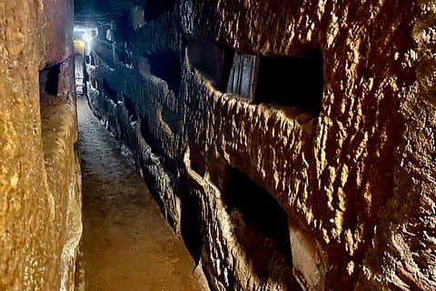 Private Express Tour of Roman Catacombs with Transfer