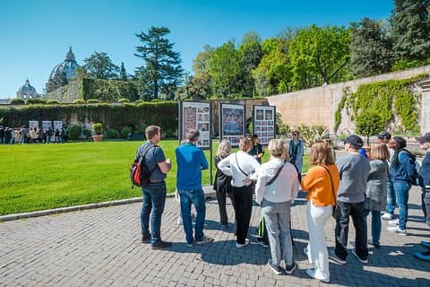 Vatican Museums VIP Early Entry: Guided Tour & Breakfast