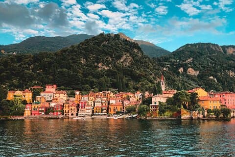 6-Day The Italian Lakes & Swiss Alps Explorer Small-Group Tour from Milan