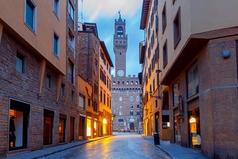 Florence Haunted Secrets: Echoes of the Dead Exploration Game