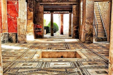 Pompeii tour with LOCAL GUIDE and SKIP THE LINE entrance