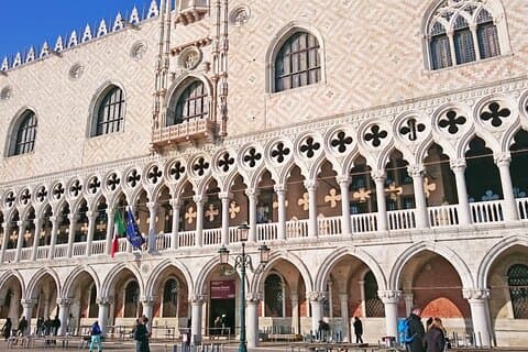 Venice highlights and hidden gems Small Group walking tour