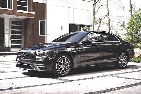 Private Transfer: Rome Airport FCO to Rome City by Business Car