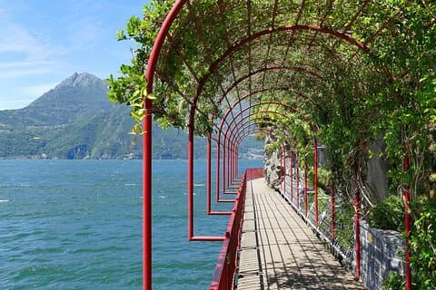 Lake Como, Swiss Alps and Bernina Train From Milan