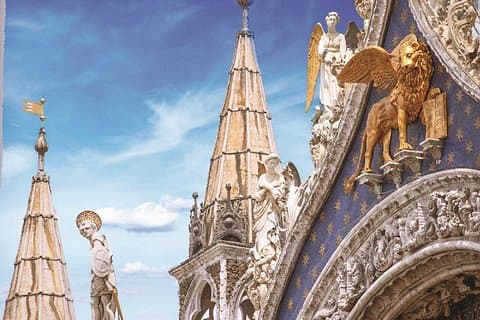 Doge's Palace & Basilica Tour with Gondola Ride in Venice
