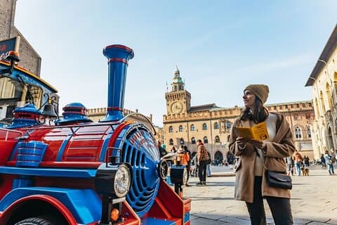San Luca Experience Tour skip the line and Food Tasting