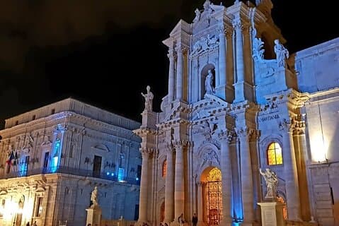 Private Day Tour to Syracuse and Noto