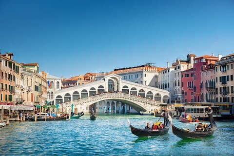 Best of Venice in 2 Hours: Walking Tour & Gondola Ride