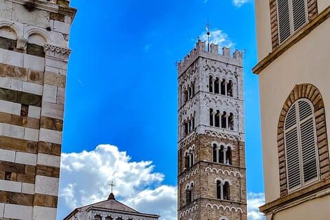 Lucca piazza S Michele
