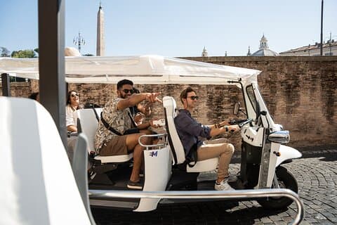 Discover Hidden Gems with Our Tuktuk Tours