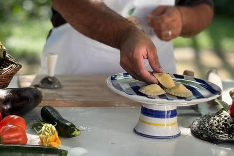 Cook and Eat in a Citrus Grove in Sorrento