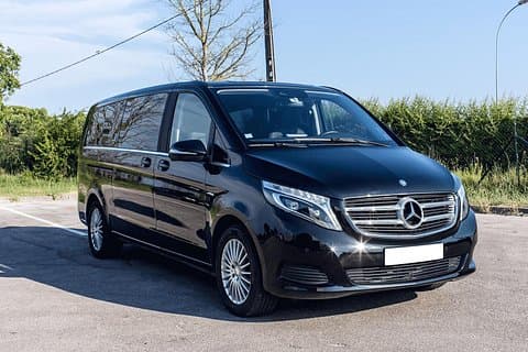 Departure Transfer from Rome to Rome Airport FCO in Private Van