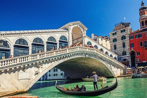 Venice Walking Tour and Gondola Ride