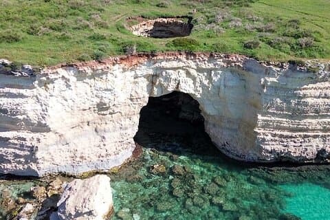 22-cave-broken-in