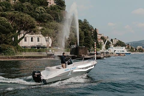 Lake Como: Rent Boat
