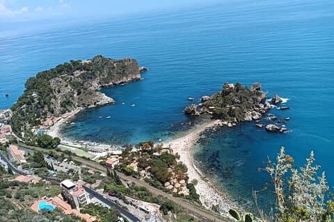 Tour Messina , Taormina and Isola Bella (beach)