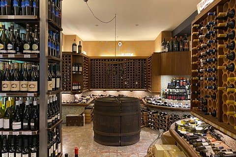 Wine Tasting & Lunch in Florence city centre