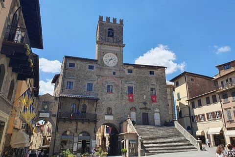 Cortona Private walking Tour under the Tuscan sun
