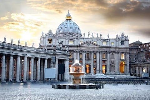 Vatican and Sistine Chapel Guided Tour Without Queue