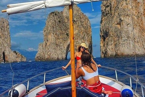 Capri Private Mini-Tour among the Wonders of the Island