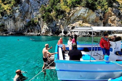 Boat excursion along the Palinuro coast