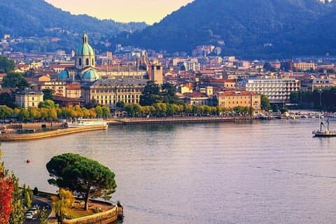 Explore Como like a local