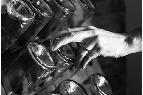 Precision and Mastery: The delicate riddling process