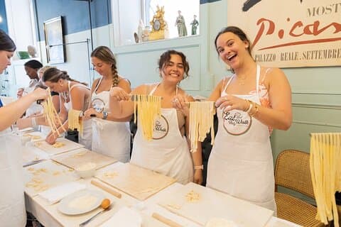 Shaking fresh hand made Fettuccine!