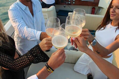 Drink Prosecco on board
