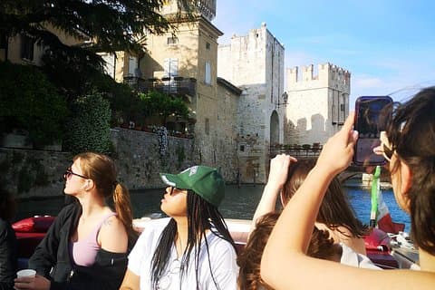 Sirmione away from the Crowds Boat Cruise Guided Walk and a Drink