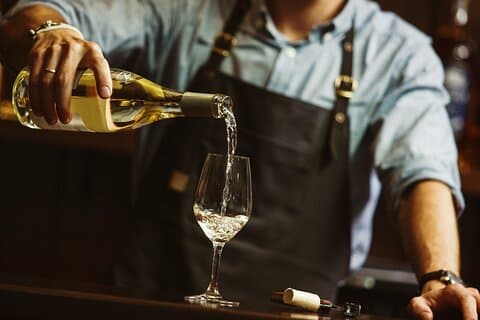 Apulia: Guided Vineyard Tour with Wine Tasting