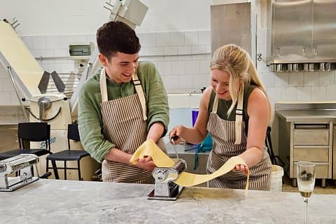 Create, savor, remember: your adventure in Florentine cuisine begins here!